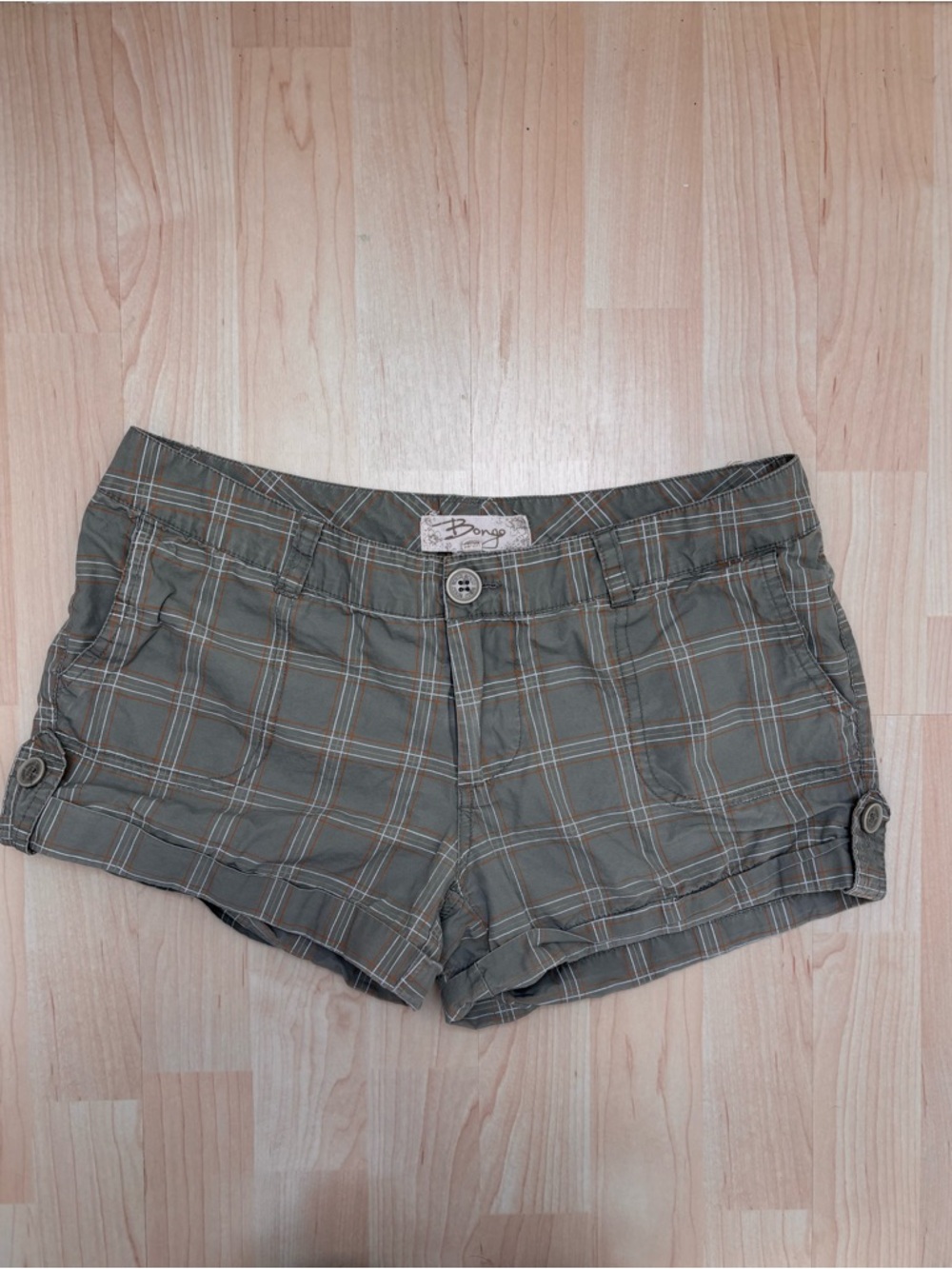 Bongo Y2K Plaid Low Rise Shorts 💚